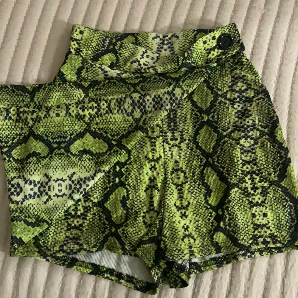 Short/skort